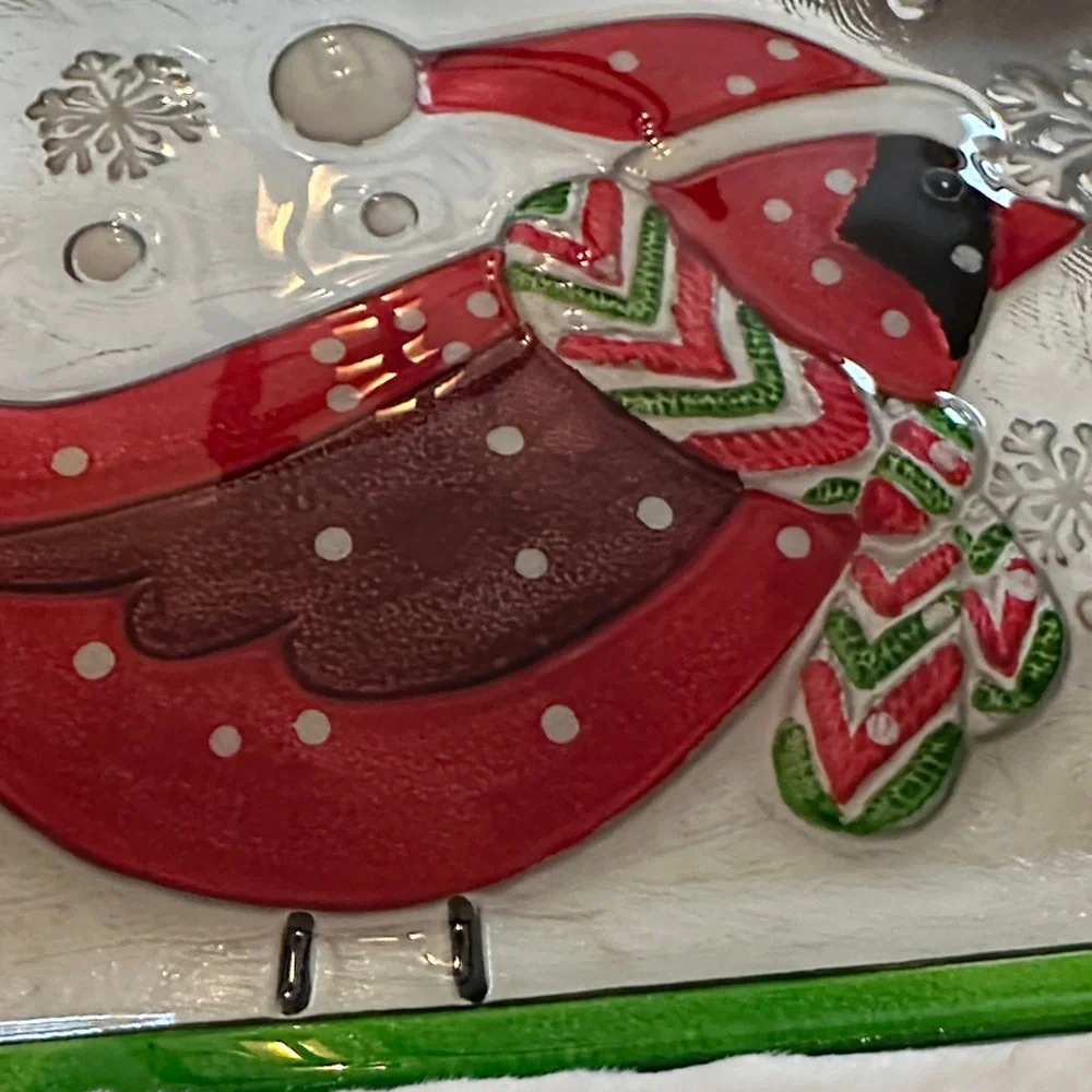 Handmade Fused Glass Holiday Cardinal Plate 🎄 Red & Green Decorative Dish